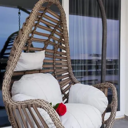 Courtyard Long فندق 3*