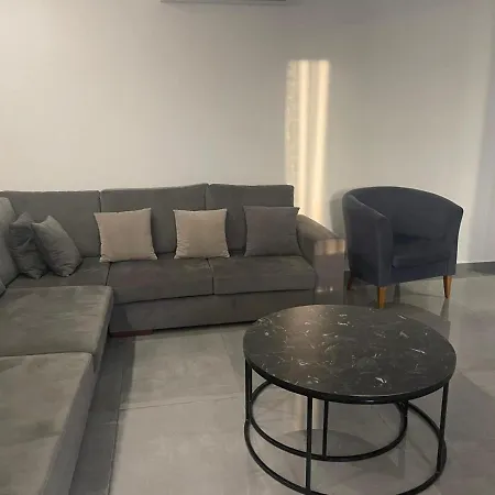 Courtyard Long فندق