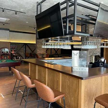 Courtyard Long 酒店 3*