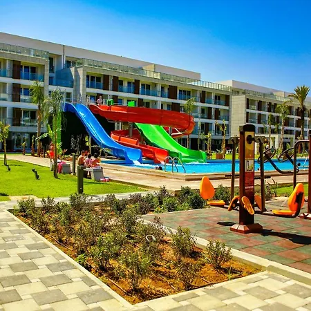 Hotell Courtyard Long 3*