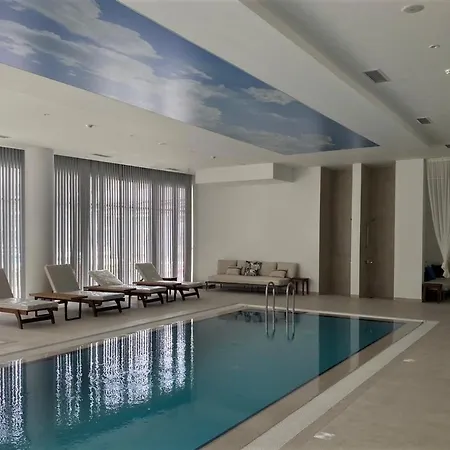 Courtyard Long 3*