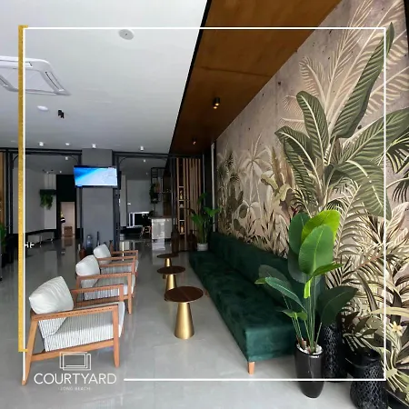 Courtyard Long Hotel 3*