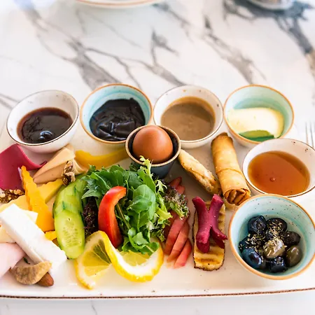 Courtyard Long Отель 3*