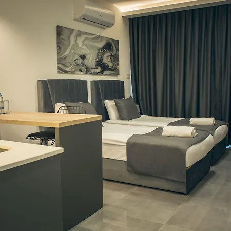 Courtyard Long Отель 3*