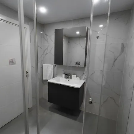 Hotel Courtyard Long 3*
