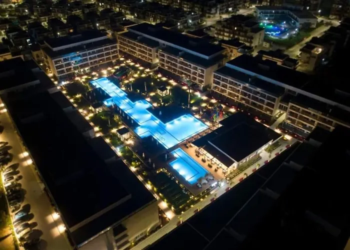 Courtyard Long 3* Iskele District (Northern Cyprus)